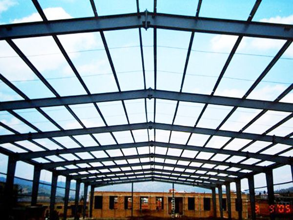 【尊龙凯时网架】钢结构构件的运输、卸车、存放要求